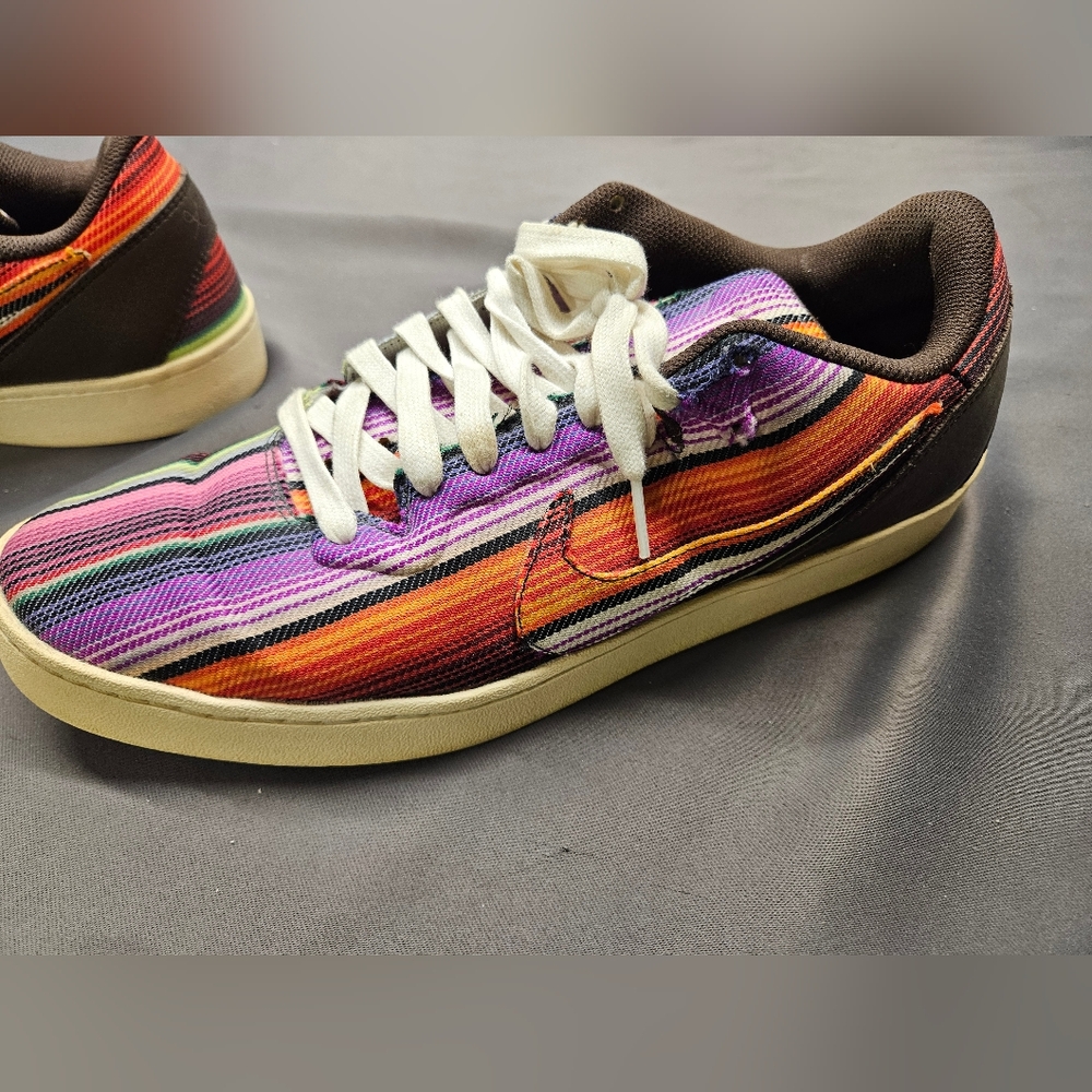 Size 11 - Nike Kobe 8 NSW Lifestyle LE Mexican Blanket Sneaker - Picture 6 of 10